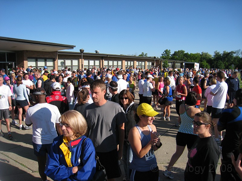 DexterA2 230.jpg - The Ann Arbor Track Club (AATC) hosts the annual Dexter to Ann Arbor Half Marathon run. These photos are the 2009 run.